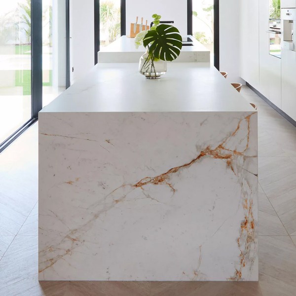 Réalisation n°10 du plan de travail Abu Dhabi White en Ceramique Neolith The Size