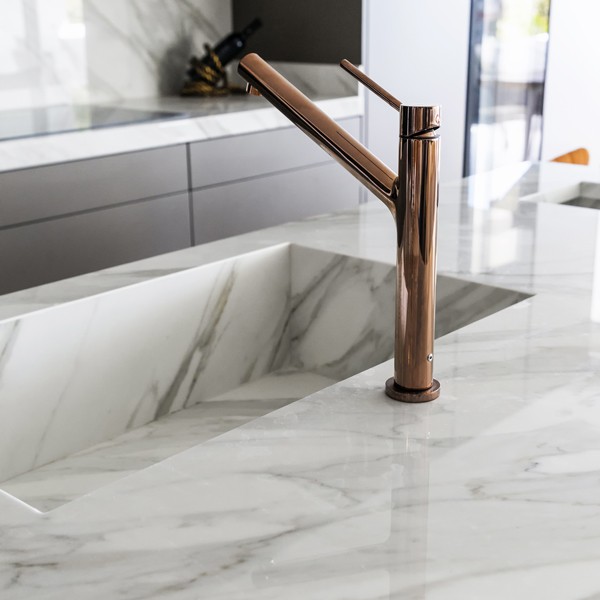Réalisation n°2 du plan de travail Calacatta Gold en Ceramique Neolith The Size