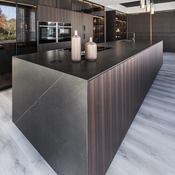 Réalisation n°6 du plan de travail Calatorao en Ceramique Neolith The Size