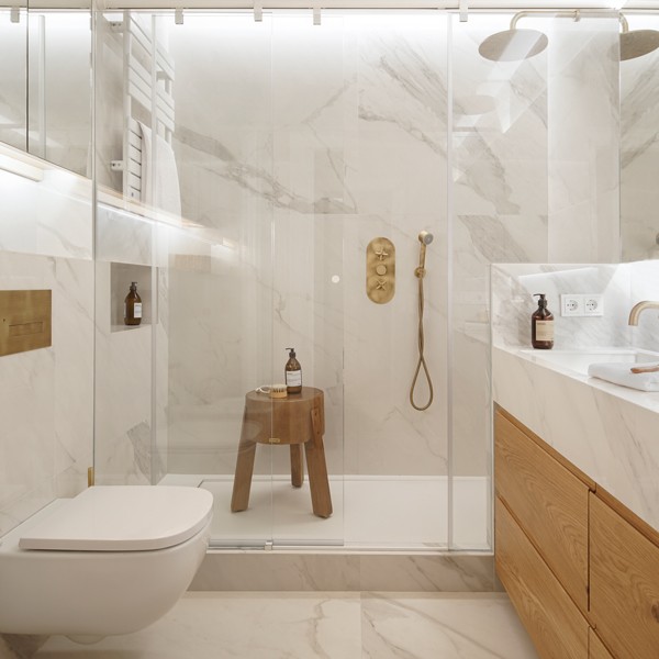 Réalisation n°3 du plan de travail Estatuario en Ceramique Neolith The Size