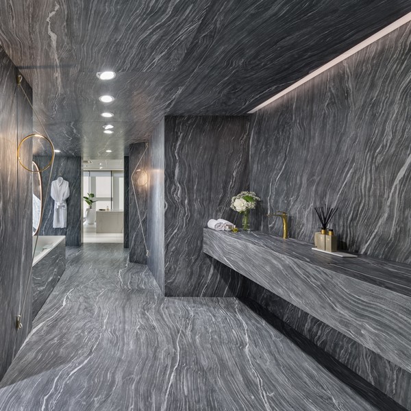 Réalisation n°3 du plan de travail Mar del Plata en Ceramique Neolith The Size