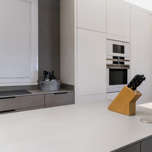 Réalisation n°3 du plan de travail Phedra en Ceramique Neolith The Size