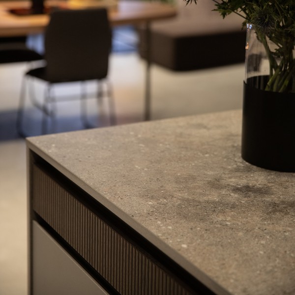 Réalisation n°1 du plan de travail Wulong en Ceramique Neolith The Size