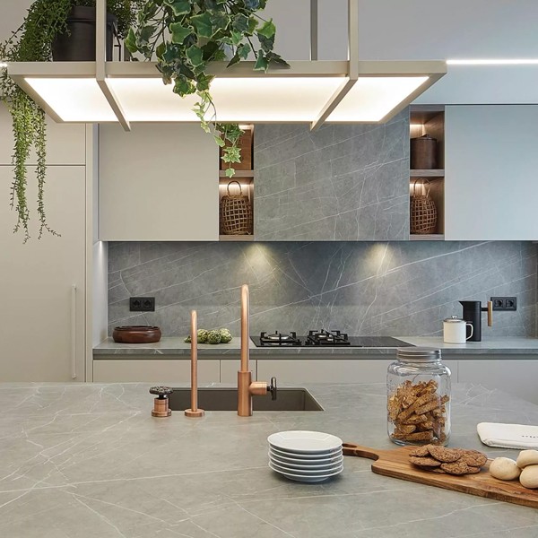 Réalisation n°3 du plan de travail Zaha Stone en Ceramique Neolith The Size