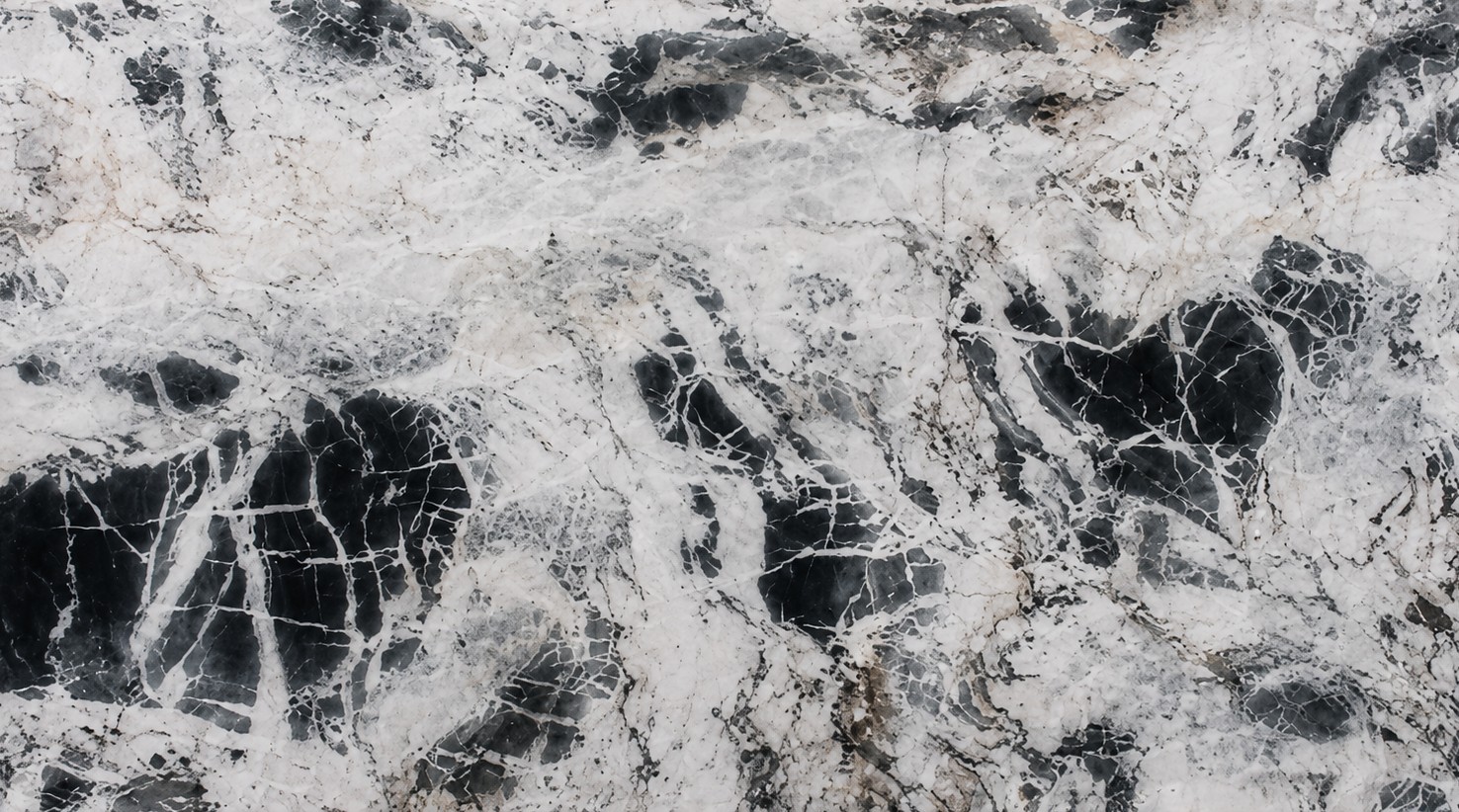 Épaisseur et finition de tranche du coloris Vittara en Quartzite