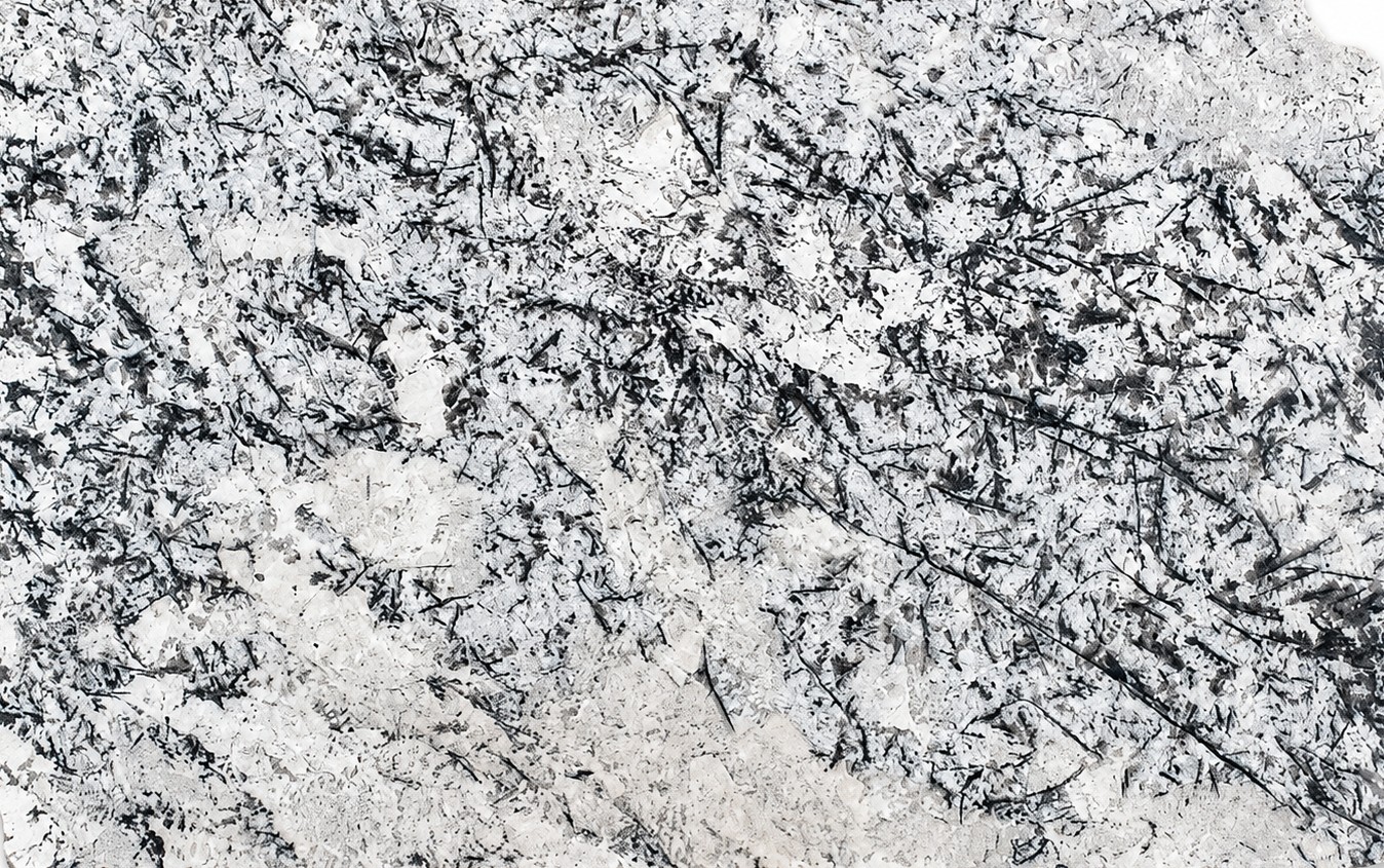 Épaisseur et finition de tranche du coloris White Orion en Quartzite