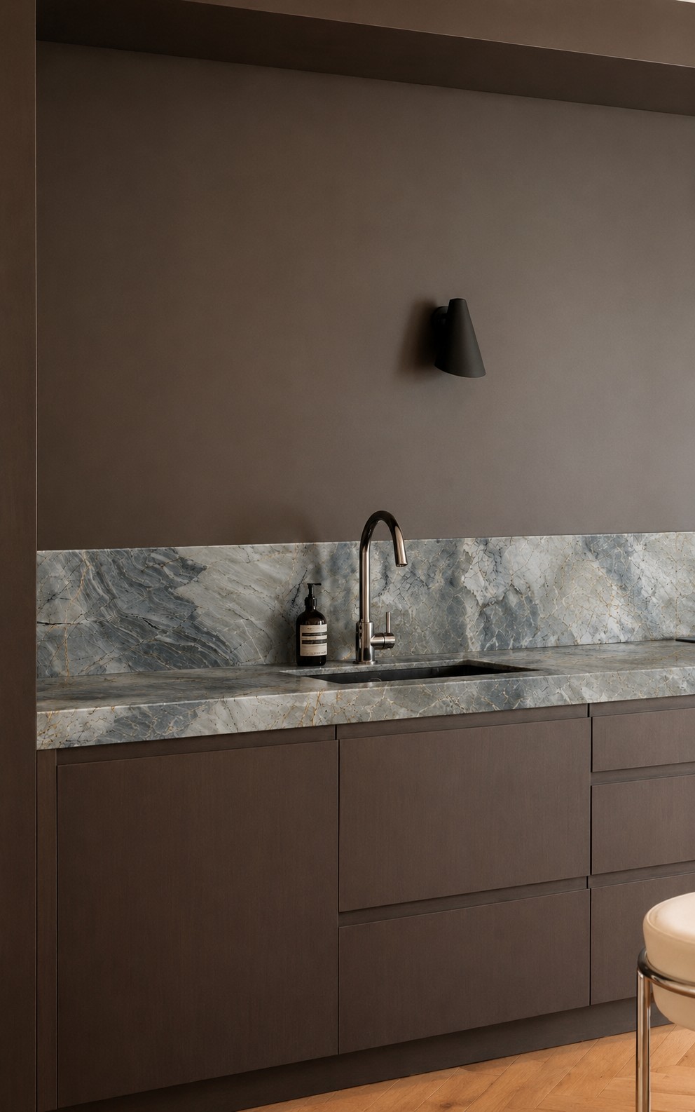 Réalisation n°1 du plan de travail Mystic Blue en Quartzite