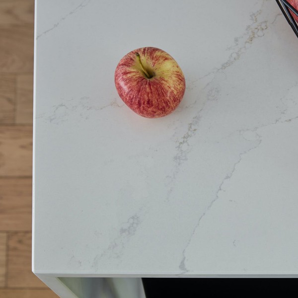Réalisation n°2 du plan de travail Eternal Calacatta Gold en Quartz Silestone
